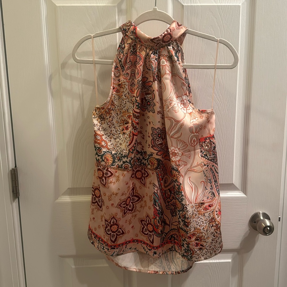 Beautiful floral and flowing tank - unknown brand